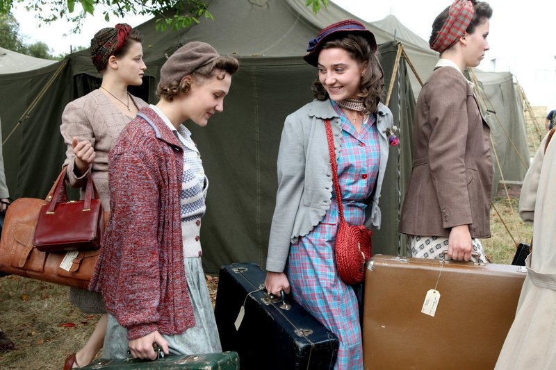 Nylons und Zigaretten – Bild: France 2 /​ Laurent Denis