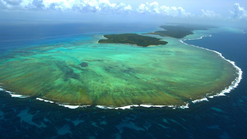 Die Insel Saint Marie im indischen Ozean war im 18. Jahrhundert eine echte Schatzinsel und Heimat für bekannte Piraten wie Captain Kidd. Überreste ihrer Piratenschiffe liegen noch heute in wenigen Metern Tiefe in der Bucht. – Bild: 2011 A&E TELEVISION NETWORKS, LLC. ALL RIGHTS RESERVED Lizenzbild frei Die Insel Saint Marie im indischen Ozean war im 18. Jahrhundert eine echte Schatzinsel und Heimat für bekannte Piraten wie Captain Kidd. Überreste ihrer Piratenschiffe liegen noch heute in wenigen Metern Tiefe in der Bucht. – Bild: 2011 A&E TELEVISION NETWORKS, LLC. ALL RIGHTS RESERVED Lizenzbild frei