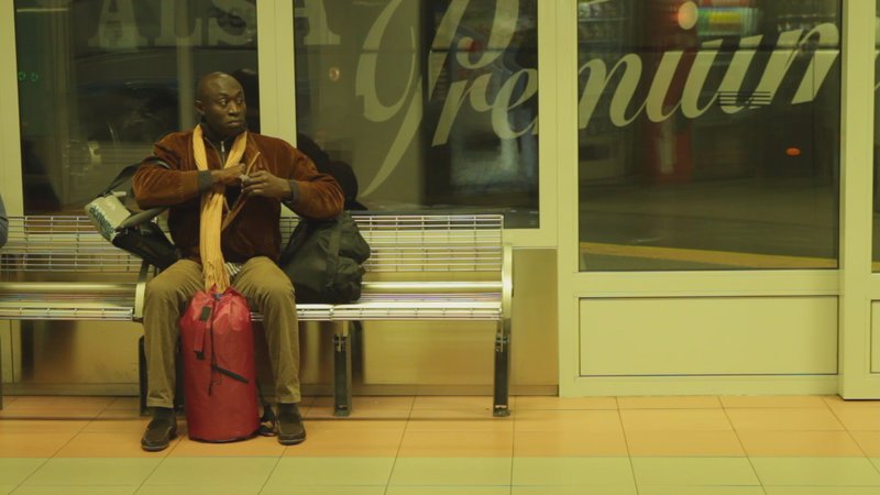 Nach Jahren auf der Flucht endlich in Deutschland angekommen: Paul aus Kamerun. – Bild: ZDF und Juan Sarmiento G.