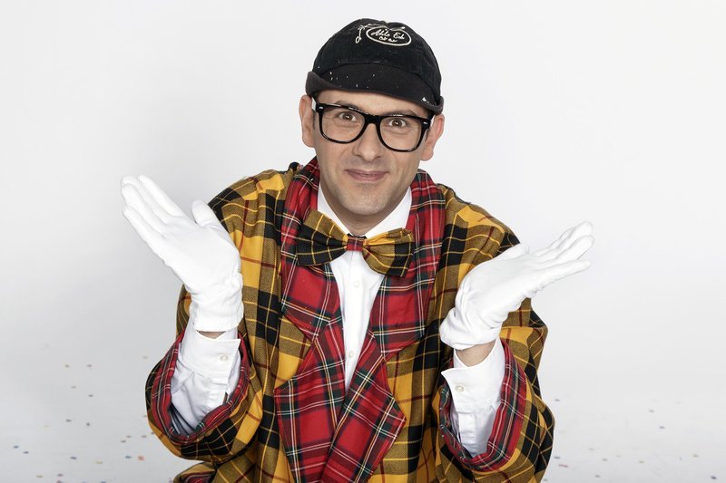WDR Fernsehen ERSTAUNLICH! – DAS JUBILÄUMSKONZERT – 25 JAHRE „DÄ BLÖTSCHKOPP“ – MARC METZGER, am Sonntag (11.01.15) um 22:45 Uhr. Marc Metzger alias „Dä Blötschkopp“ feiert 25 Jahre Bühnenpräsenz! – Bild: WDR/Herby Sachs WDR Fernsehen ERSTAUNLICH! – DAS JUBILÄUMSKONZERT – 25 JAHRE „DÄ BLÖTSCHKOPP“ – MARC METZGER, am Sonntag (11.01.15) um 22:45 Uhr. Marc Metzger alias „Dä Blötschkopp“ feiert 25 Jahre Bühnenpräsenz! – Bild: WDR/Herby Sachs