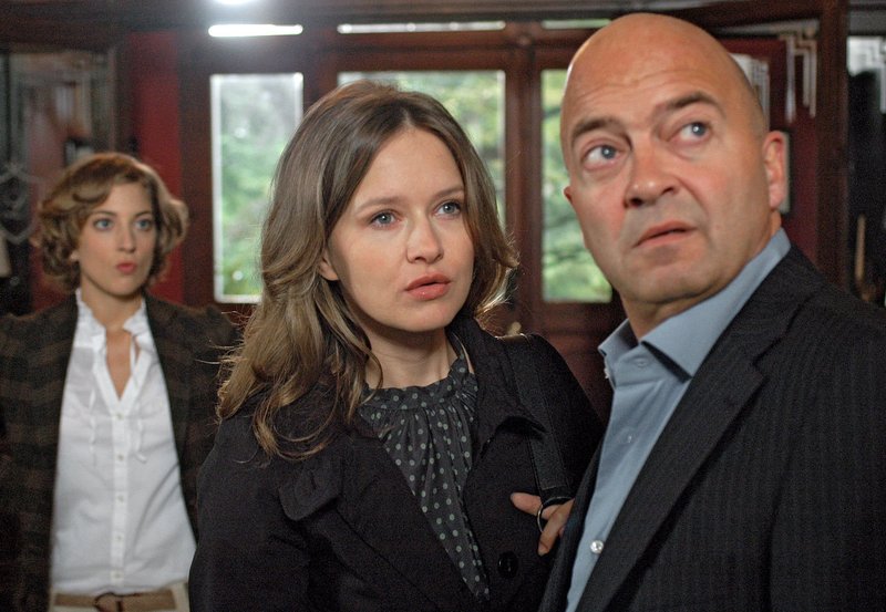 Liebling, wir haben geerbt! – Bild: „ARD Degeto/​Jörg Landsberg“ (S 2),