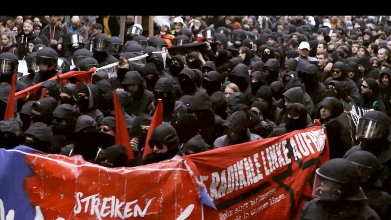 Gewalt von links – Bild: ART