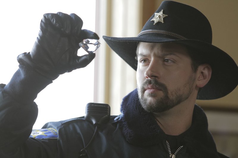 Zwei Helden auf acht Pfoten – Bild: BR