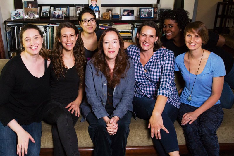 Sternstunde Kunst
Regisseurinnen erzählen vom Kampf um gleiche Rechte
Karyn Kusama (Mitte).
SRF/​Ashley Covington – Bild: SRF1