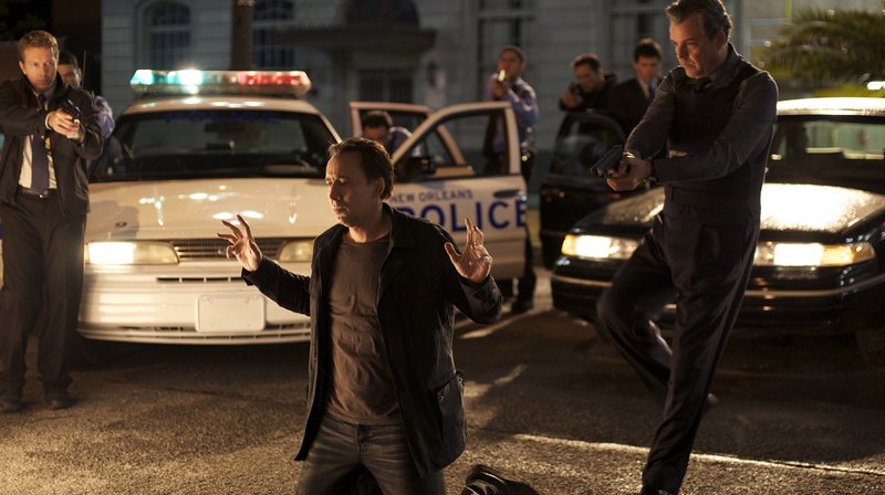 SENDER: ARD - SENDETITEL: Stolen - UNTERTITEL: - CAPTION: ARD Degeto STOLEN, am Samstag (15.12.18) um 23:40 Uhr im ERSTEN..In der Falle: Endlich kann der FBI-Agent Tim Harlend (Danny Huston, re. ) den Meisterdieb Will Montgomery (Nicolas Cage) verhaften..© ARD Degeto/Nu Image, honorarfrei - Verwendung gemäß der AGB im engen inhaltlichen, redaktionellen Zusammenhang mit genannter Degeto-Sendung und bei Nennung "Bild: ARD Degeto/Nu Image" (S2+). ARD Degeto/Programmplanung und Presse, Tel: 069/1509-335, degeto-presse@degeto.de – Bild: ARD Degeto/Nu Image SENDER: ARD - SENDETITEL: Stolen - UNTERTITEL: - CAPTION: ARD Degeto STOLEN, am Samstag (15.12.18) um 23:40 Uhr im ERSTEN..In der Falle: Endlich kann der FBI-Agent Tim Harlend (Danny Huston, re. ) den Meisterdieb Will Montgomery (Nicolas Cage) verhaften..© ARD Degeto/Nu Image, honorarfrei - Verwendung gemäß der AGB im engen inhaltlichen, redaktionellen Zusammenhang mit genannter Degeto-Sendung und bei Nennung "Bild: ARD Degeto/Nu Image" (S2+). ARD Degeto/Programmplanung und Presse, Tel: 069/1509-335, degeto-presse@degeto.de – Bild: ARD Degeto/Nu Image