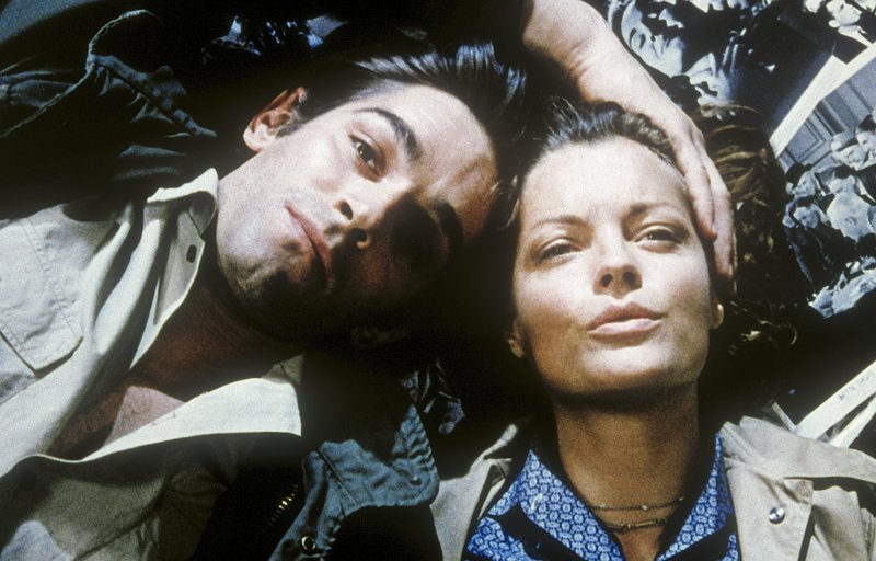 Die Liebe zwischen Servais (Fabio Testi) und Nadine (Romy Schneider) steht unter keinem guten Stern. – Bild: ZDF und Jean-Pierre Fizet