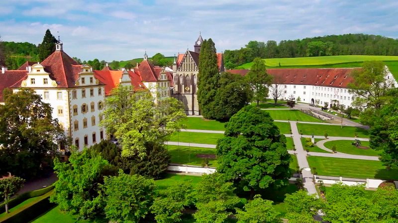 SWR Fernsehen GESCHICHTE UND ENTDECKUNGEN, „Bodenseegeschichten – Salem – Kloster, Schloss, Eliteschule“, am Sonntag (03.06.18) um 20:15 Uhr. Für die Zisterziensermönche war Weltabgeschiedenheit und Schönheit/Harmonie der Natur eines der wichtigsten Kriterien für eine Klostergründung. © SWR, honorarfrei – Verwendung gemäß der AGB im engen inhaltlichen, redaktionellen Zusammenhang mit genannter SWR-Sendung bei Nennung „Bild: SWR“ (S2+). SWR-Presse/Bildkommunikation, Baden-Baden, Tel: 07221/929–23876, foto@swr.de – Bild: SWR SWR Fernsehen GESCHICHTE UND ENTDECKUNGEN, „Bodenseegeschichten – Salem – Kloster, Schloss, Eliteschule“, am Sonntag (03.06.18) um 20:15 Uhr. Für die Zisterziensermönche war Weltabgeschiedenheit und Schönheit/Harmonie der Natur eines der wichtigsten Kriterien für eine Klostergründung. © SWR, honorarfrei – Verwendung gemäß der AGB im engen inhaltlichen, redaktionellen Zusammenhang mit genannter SWR-Sendung bei Nennung „Bild: SWR“ (S2+). SWR-Presse/Bildkommunikation, Baden-Baden, Tel: 07221/929–23876, foto@swr.de – Bild: SWR