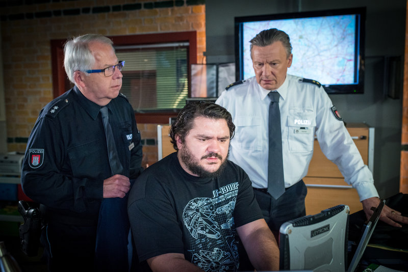 Notruf Hafenkante Staffel 12 Episodenguide (Seite 2) fernsehserien.de Notruf Hafenkante Staffel 12 Episodenguide (Seite 2) fernsehserien.de