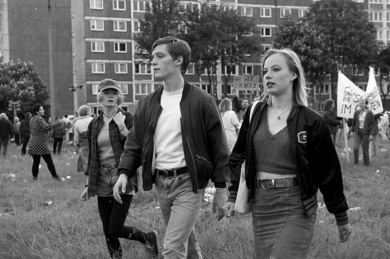 Wir sind jung. Wir sind stark. – Bild: ZDF und Yoshi Heimrath