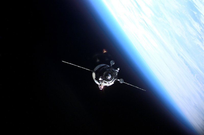 Nicht wenige Menschen träumen davon, einmal in ihrem Leben in den Weltraum zu fliegen. Die russische Sojus hilft gut betuchten Touristen, diesen Traum zu verwirklichen. – Bild: Geo Television
