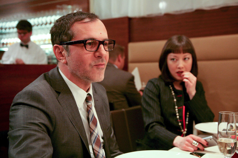 Weihnachtsengel küsst man nicht – Bild: ORF