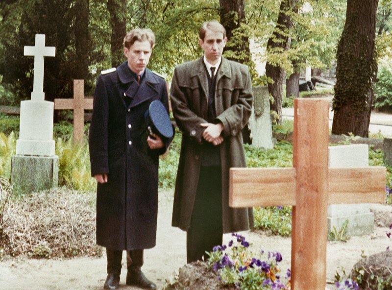 Einer trage des anderen Last – Bild: MDR/​DREFA