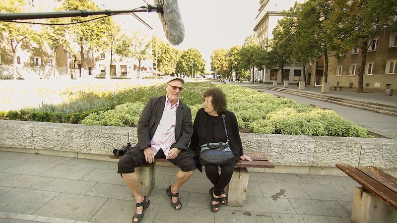 Elizabeth T. Spira und Ehemann Hermann Schmid während der Dreharbeiten in Tschechien. – Bild: ORF