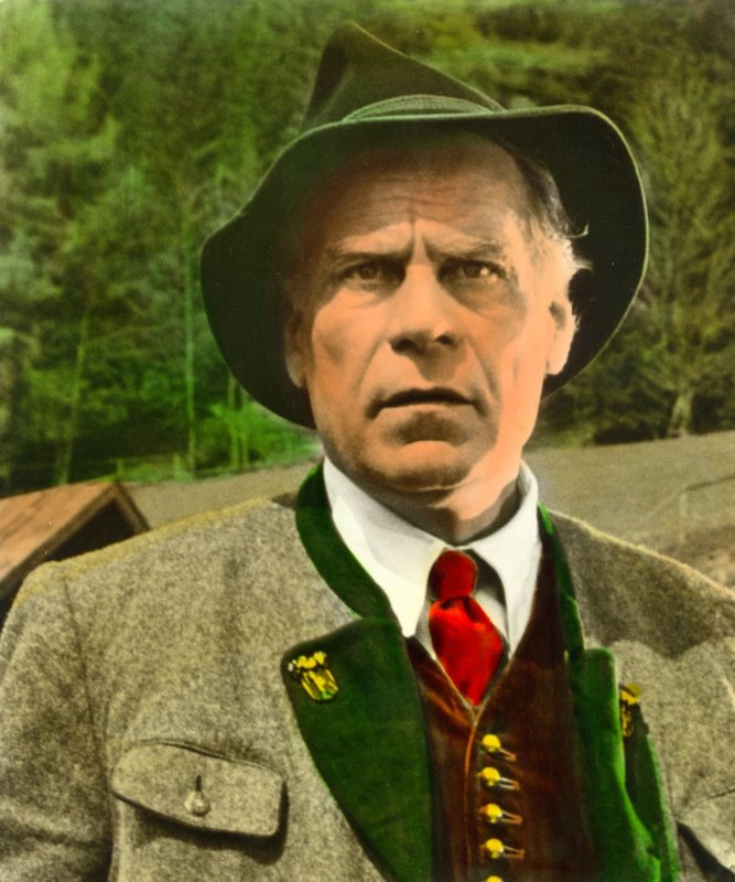 Wer die Heimat liebt – Bild: ZDF und ORF/​Beta Film.