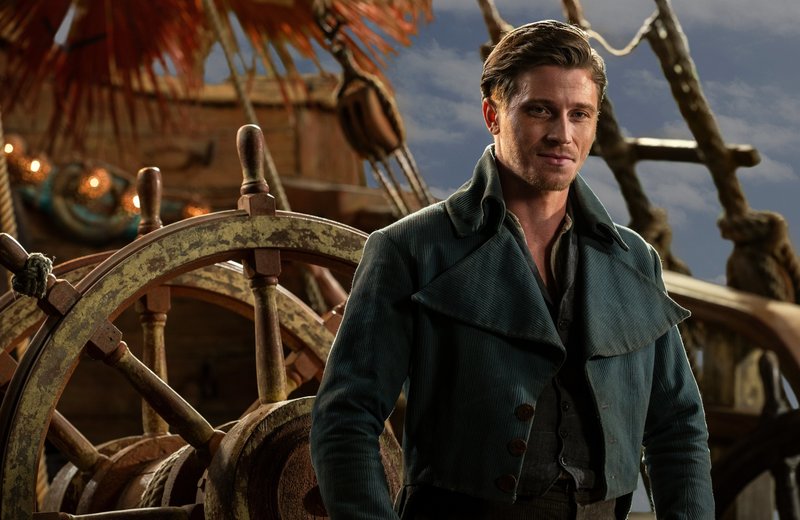 Garrett Hedlund (James Hook). – Bild: ORF Garrett Hedlund (James Hook). – Bild: ORF