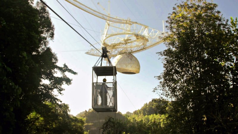 Arecibo-Teleskop in Puerto Rico. – Bild: arte Arecibo-Teleskop in Puerto Rico. – Bild: arte