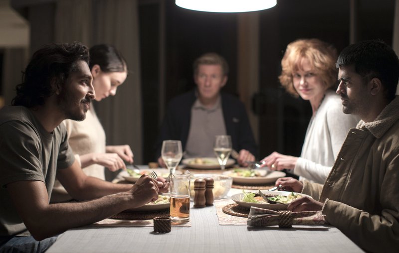 Lion - Der lange Weg nach Hause – Bild: ARD Degeto/​© Long Way Home Productions 2015