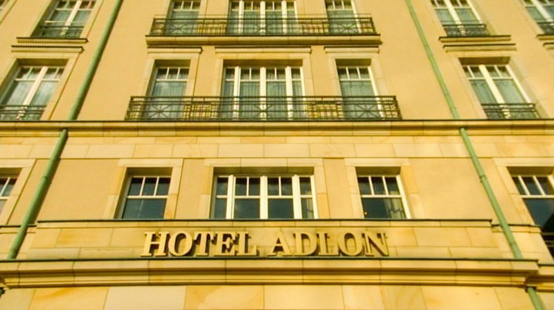 das „Adlon“ – mehr als nur ein Hotel. – Bild: ORF das „Adlon“ – mehr als nur ein Hotel. – Bild: ORF