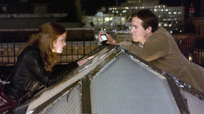 April (Isla Fisher) und Will (Ryan Reynolds) auf dem Dach – Bild: RTL II April (Isla Fisher) und Will (Ryan Reynolds) auf dem Dach – Bild: RTL II