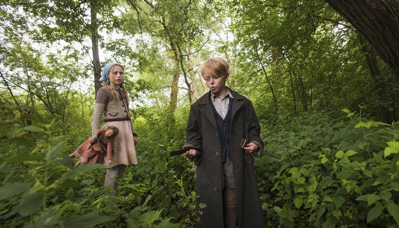 Wolfskinder – Bild: HR/​Anja Lehmann