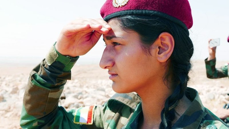 Die Peschmerga sind jene kurdischen Kämpfer, die mit unerbittlicher Entschlossenheit gegen Obskurantismus und Dschihadismus vorgehen - auch wenn das bedeutet, dabei immer wieder dem eigenen Tod ins Auge zu sehen. – Bild: /​ © Alle Rechte vorbehalten