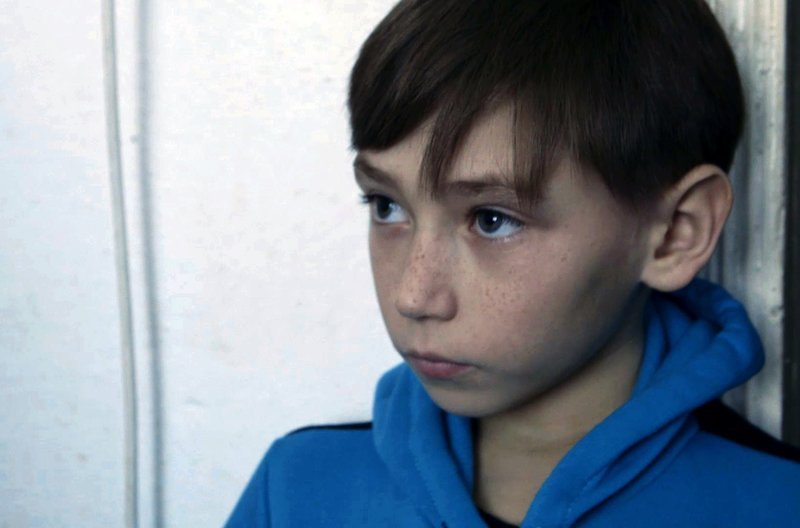 Laut Oleg muss ein Mann alles ertragen können: Hunger, Angst, Schlaf. Was ist mit einem zehnjährigen Kind? – Bild: arte Laut Oleg muss ein Mann alles ertragen können: Hunger, Angst, Schlaf. Was ist mit einem zehnjährigen Kind? – Bild: arte