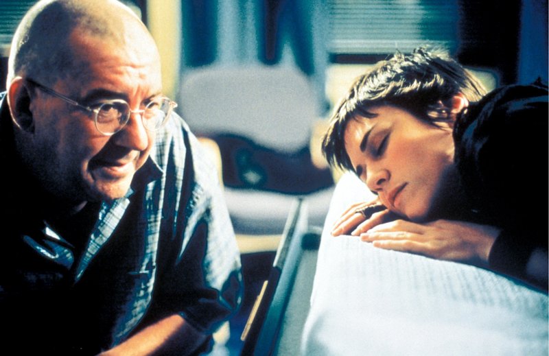 'art.film': "Die Invasion der Barbaren". Im Bild: Rémy (Rémy Girard) und Nathalie (Marie-Josée Croze) philosophieren über die schönen Seiten des Lebens. – Bild: ORF/-. Andere Verwendung 'art.film': "Die Invasion der Barbaren". Im Bild: Rémy (Rémy Girard) und Nathalie (Marie-Josée Croze) philosophieren über die schönen Seiten des Lebens. – Bild: ORF/-. Andere Verwendung