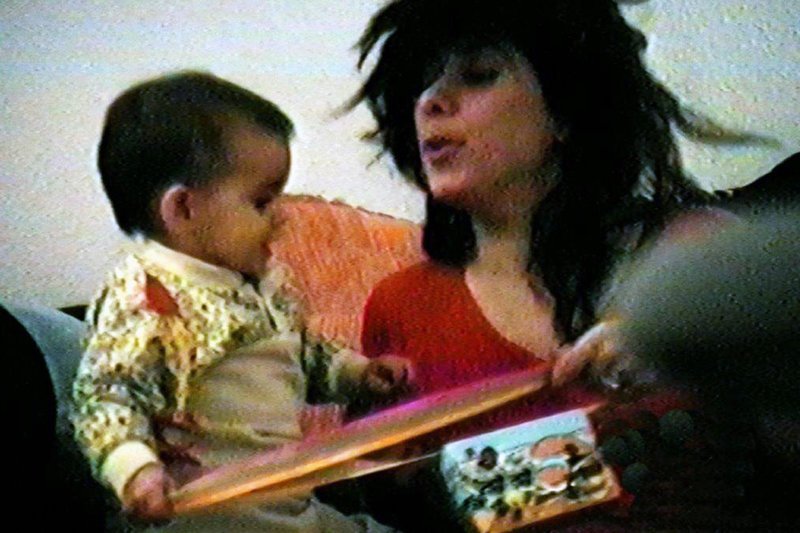 Sternstunde Kunst: Floriana Frassetto: Mummenschanz
Floriana Frassetto mit Tochter Melanya
SRF/​r-film gmbh – Bild: SRF1