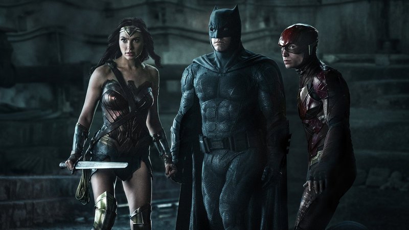 Justice League Als Gal Gadot als Wonder Woman, Ben Affleck als Batman, Ezra Miller als The Flash SRF/​Warner Bros. – Bild: SRF2