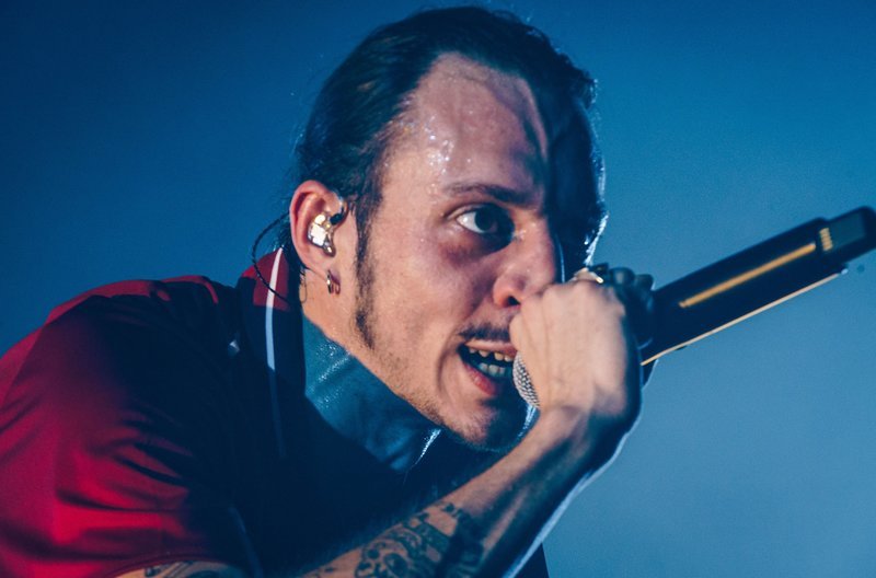 Der belgische Rapper Roméo Elvis – Bild: Pierre (Lapin) Le Bruchec / Der belgische Rapper Roméo Elvis Der belgische Rapper Roméo Elvis – Bild: Pierre (Lapin) Le Bruchec / Der belgische Rapper Roméo Elvis