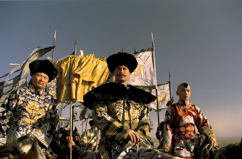 Prinz Dokado (Michael Wong, M.) übernimmt im 17. Jahrhundert in China die Macht. – Bild: ZDF und Film Workshop Ltd.