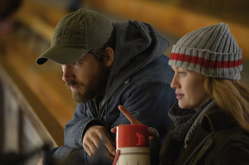 Ryan Reynolds, Mireille Enos – Bild: Elite Film AG