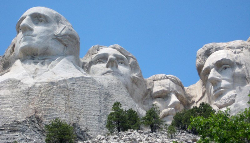 Das nationale Präsidenten-Monument Mount Rushmore, v.l.: George Washington, Thomas Jefferson, Theodore Roosevelt, Abraham Lincoln – Bild: WDR/The White House Das nationale Präsidenten-Monument Mount Rushmore, v.l.: George Washington, Thomas Jefferson, Theodore Roosevelt, Abraham Lincoln – Bild: WDR/The White House