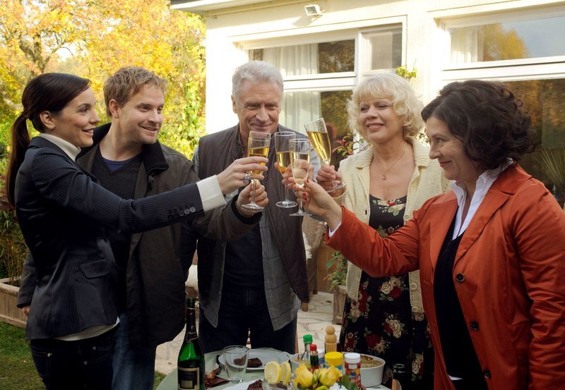 Das Glück ist eine Katze fernsehserien.de