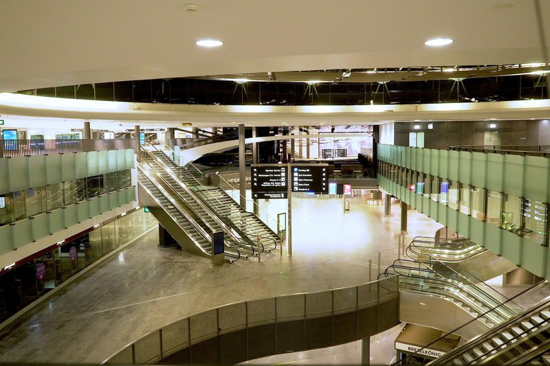 Stille Schweiz Flughafen Zürich SRF – Bild: SRF1