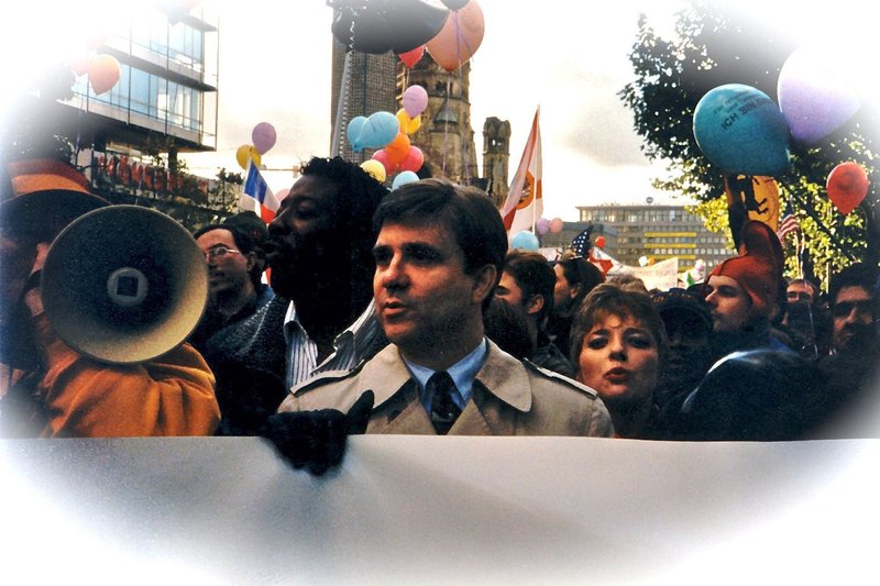 Die Spitzel von Scientology – Bild: SWR/​DOKfilm Fernsehproduktion GmbH