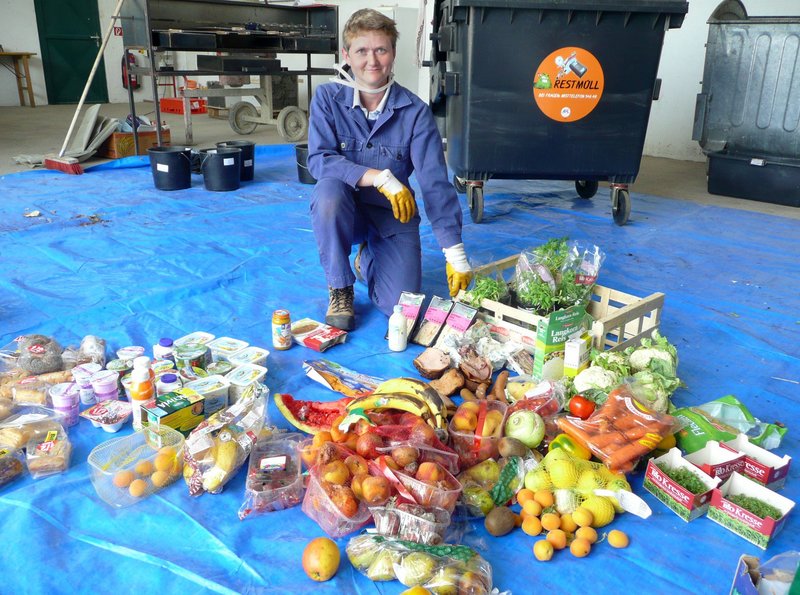 Taste the Waste – Bild: WDRFelicitas Schneider vom Institut für Abfallwirtschaft in Wien)