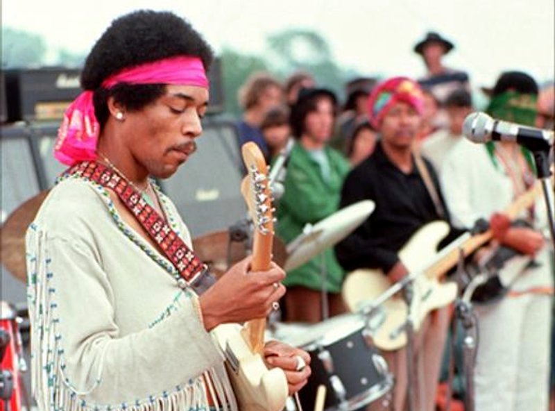 Der Film „Woodstock Diary“ über die Entstehung des legendären ersten Woodstock-Festivals ist nicht nur ein spannender Dokumentarfilm, sondern ein Zeitdokument. WDR Rockpalast zeigt ihn mit neuer Übersetzung. Im Film u.a. Ausschnitte von dem Auftritt von Jimi Hendrix (l) – Bild: WDR/​Screen Ventures