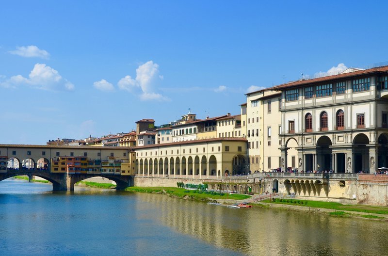 Die Uffizien in Florenz – am Arno gelegen. – Bild: SWR