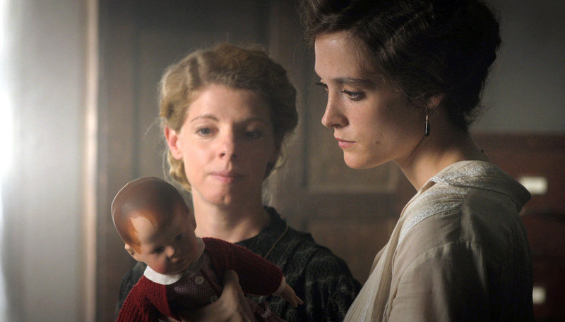 Käthe Kruse – Bild: ZDF und ARD Degeto/​Rich and Famous Overnight Film/​Repro