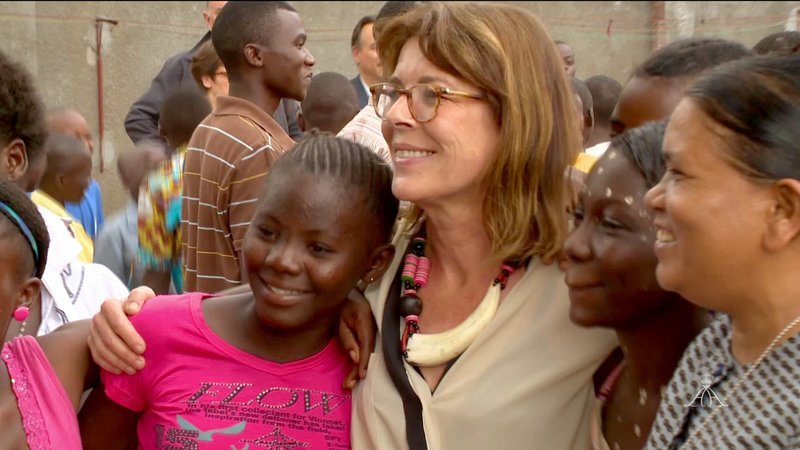 Caroline von Monaco in Afrika. – Bild: ORF