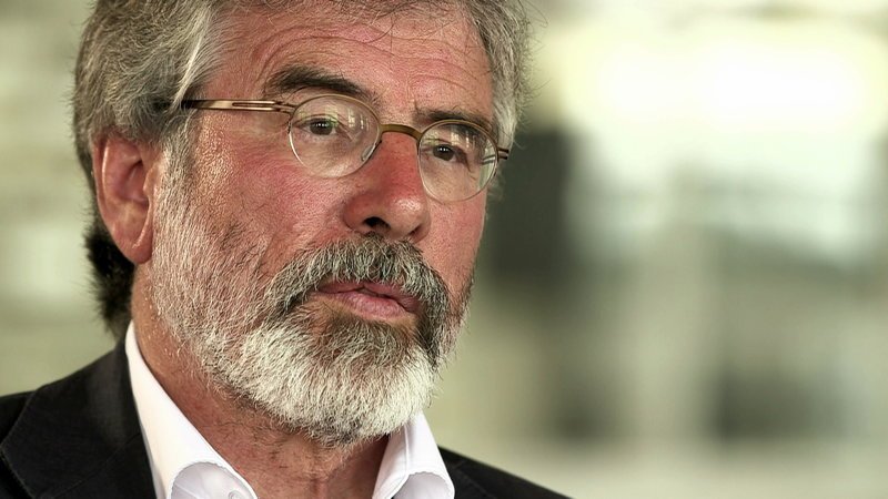Die Rolle von Gerry Adams im Nordirland-Konflikt spielt auch in dieser Dokumentation eine entscheidende Rolle. – Bild: ZDF und journeyman