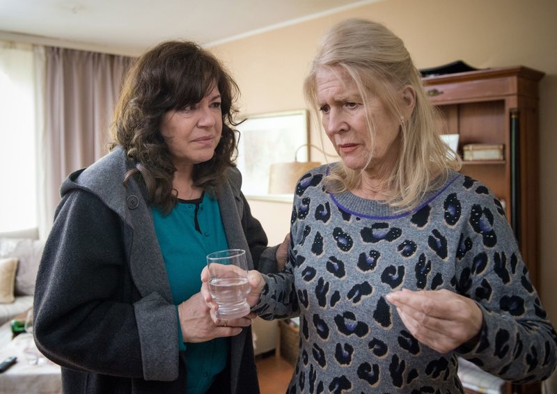 Auf der Straße – Bild: ARD Degeto/​Svenja von Schultzendorff