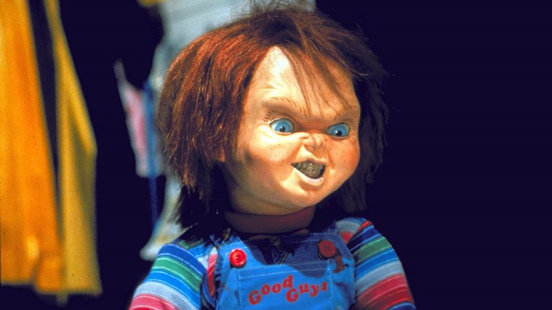 Die vom Geist eines Serienmörders besessene Puppe Chucky wird versehentlich wieder zum Leben erweckt...Die vom Geist eines Serienmörders besessene Puppe Chucky wird versehentlich wieder zum Leben erweckt... – Bild: RTL II Die vom Geist eines Serienmörders besessene Puppe Chucky wird versehentlich wieder zum Leben erweckt...Die vom Geist eines Serienmörders besessene Puppe Chucky wird versehentlich wieder zum Leben erweckt... – Bild: RTL II