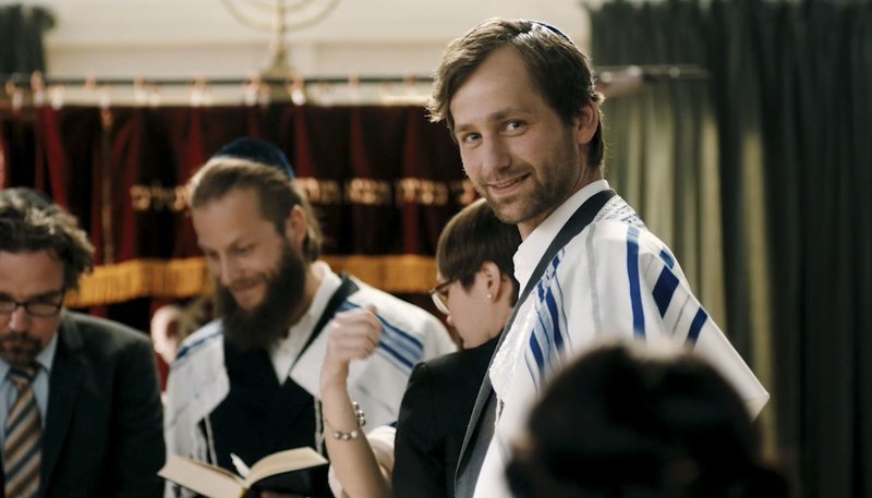 Simon sagt auf Wiedersehen zu seiner Vorhaut – Bild: NDR/​element e Filmproduktions GmbH