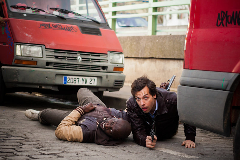 Omar Sy (Ousmane Diakhaté), Laurent Lafitte (François Monge). – Bild: ORF Omar Sy (Ousmane Diakhaté), Laurent Lafitte (François Monge). – Bild: ORF
