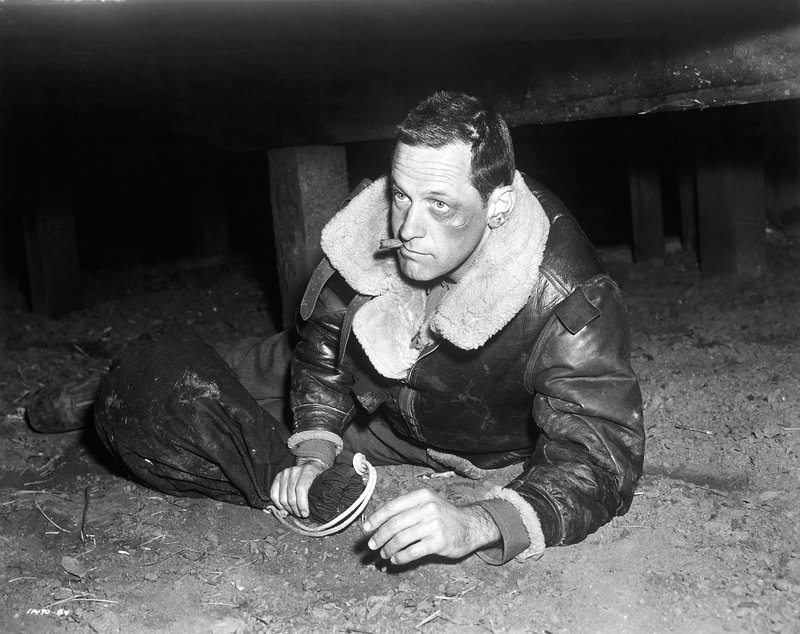 Im Bild: Sgt. J.J. Sefton (William Holden) – Bild: Paramount Pictures Im Bild: Sgt. J.J. Sefton (William Holden) – Bild: Paramount Pictures