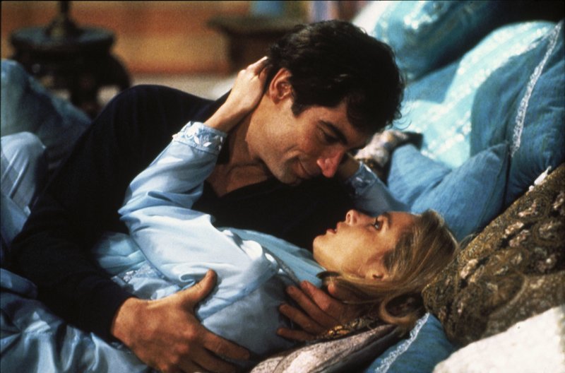 James Bond 007 - Der Hauch des Todes Timothy Dalton Maryam d'Abo – Bild: ATV James Bond 007 - Der Hauch des Todes Timothy Dalton Maryam d'Abo – Bild: ATV