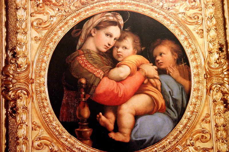 Maria von Nazareth und das Jesuskind. Das Kind daneben ist Johannes der Täufer, ein Cousin von Jesus, der nur wenig Älter war. – Bild: ORF Maria von Nazareth und das Jesuskind. Das Kind daneben ist Johannes der Täufer, ein Cousin von Jesus, der nur wenig Älter war. – Bild: ORF