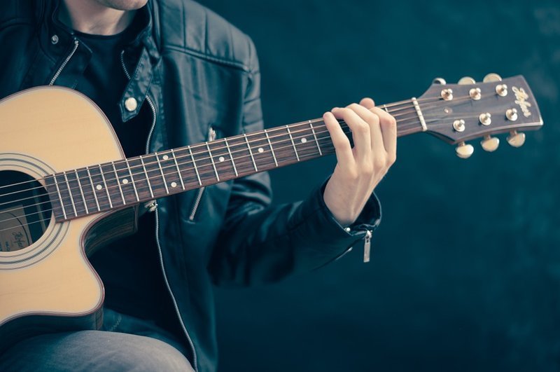 Acoustic Guitar – Bild: CC0 Public Domain Acoustic Guitar – Bild: CC0 Public Domain